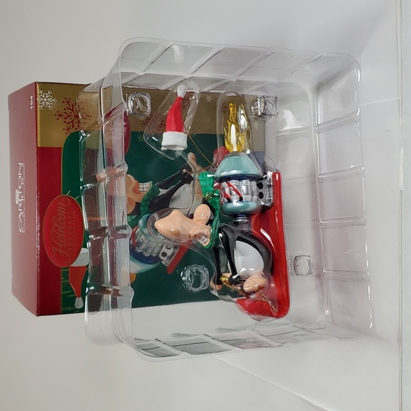 Carlton Cards "Opus" Ornament - Picture 2 of 7